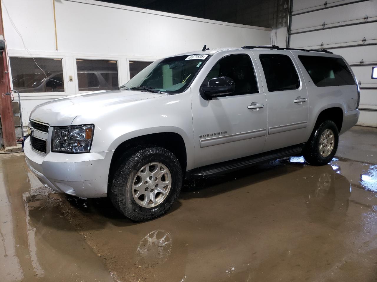 2011 Chevrolet Suburban K1500 Lt for Sale in Blaine, MN - Minor Dent/Scratches