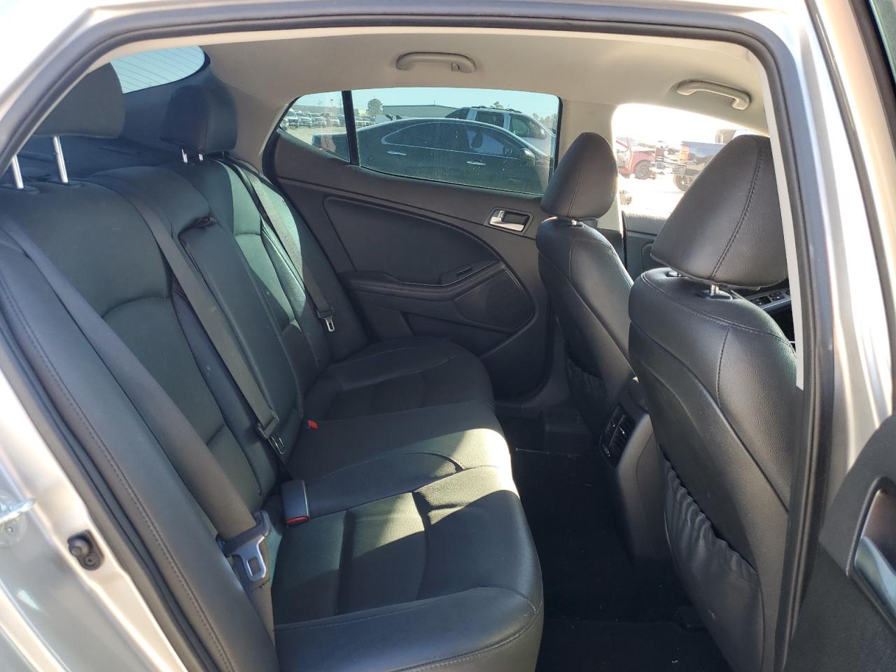 2015 Kia Optima - Image 10