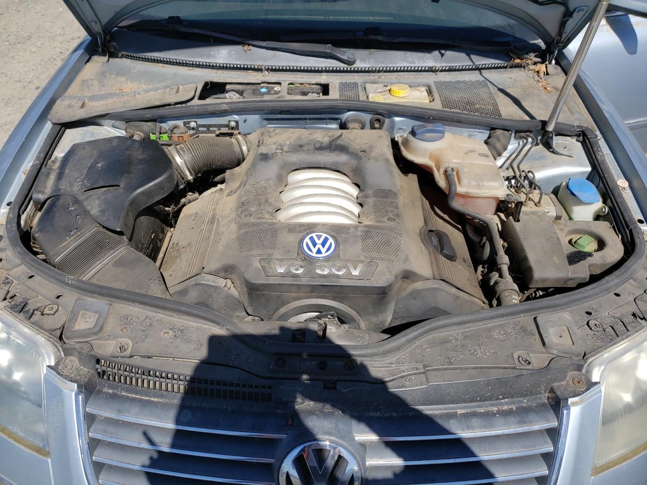 2003 Volkswagen Passat Glx VIN: WVWWH63B33E127058 Lot: 50375235