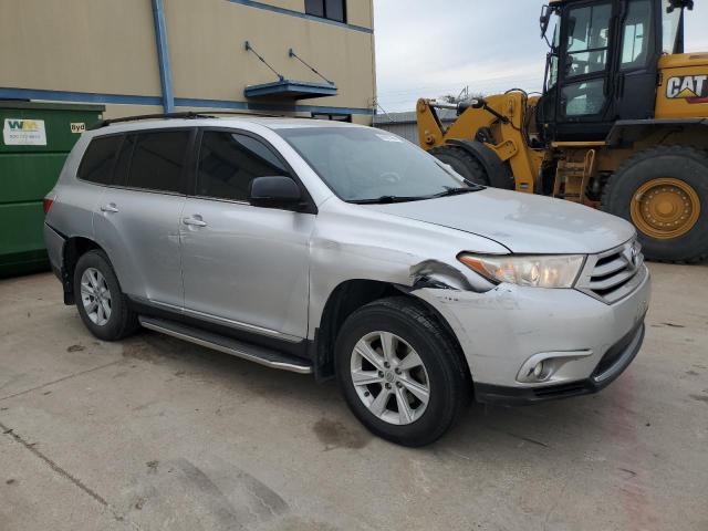  TOYOTA HIGHLANDER 2013 Srebrny