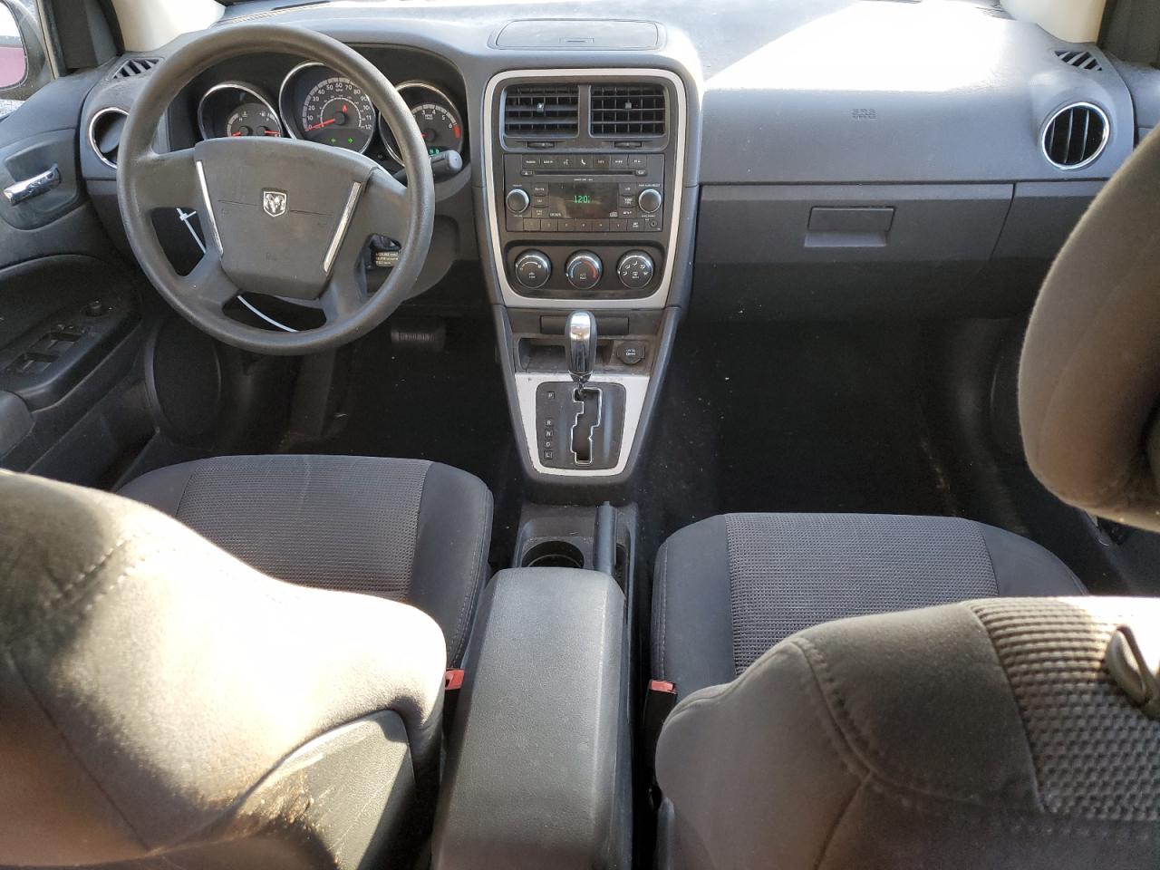 2010 Dodge Caliber - Image 8