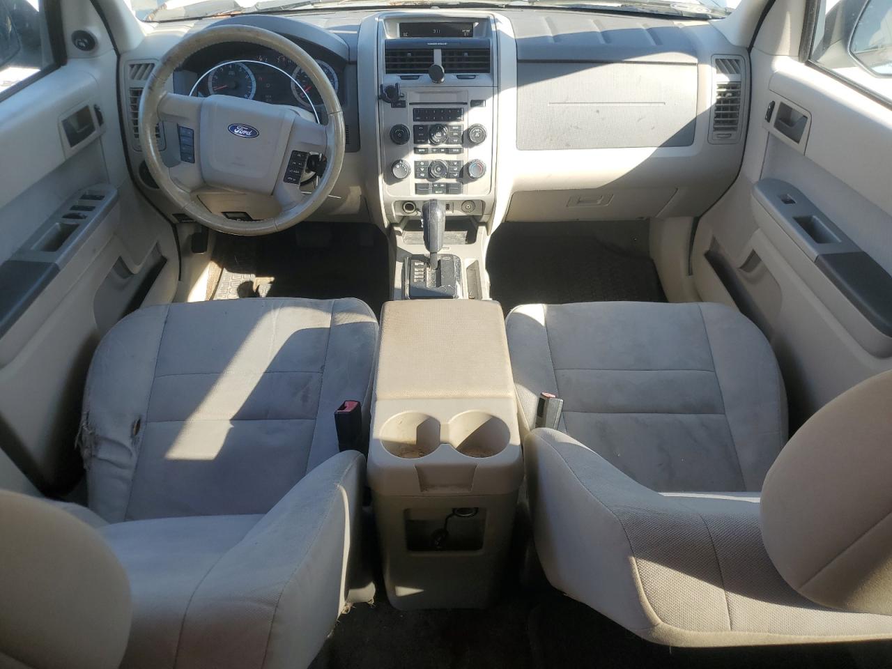 2011 Ford Escape - Image 8