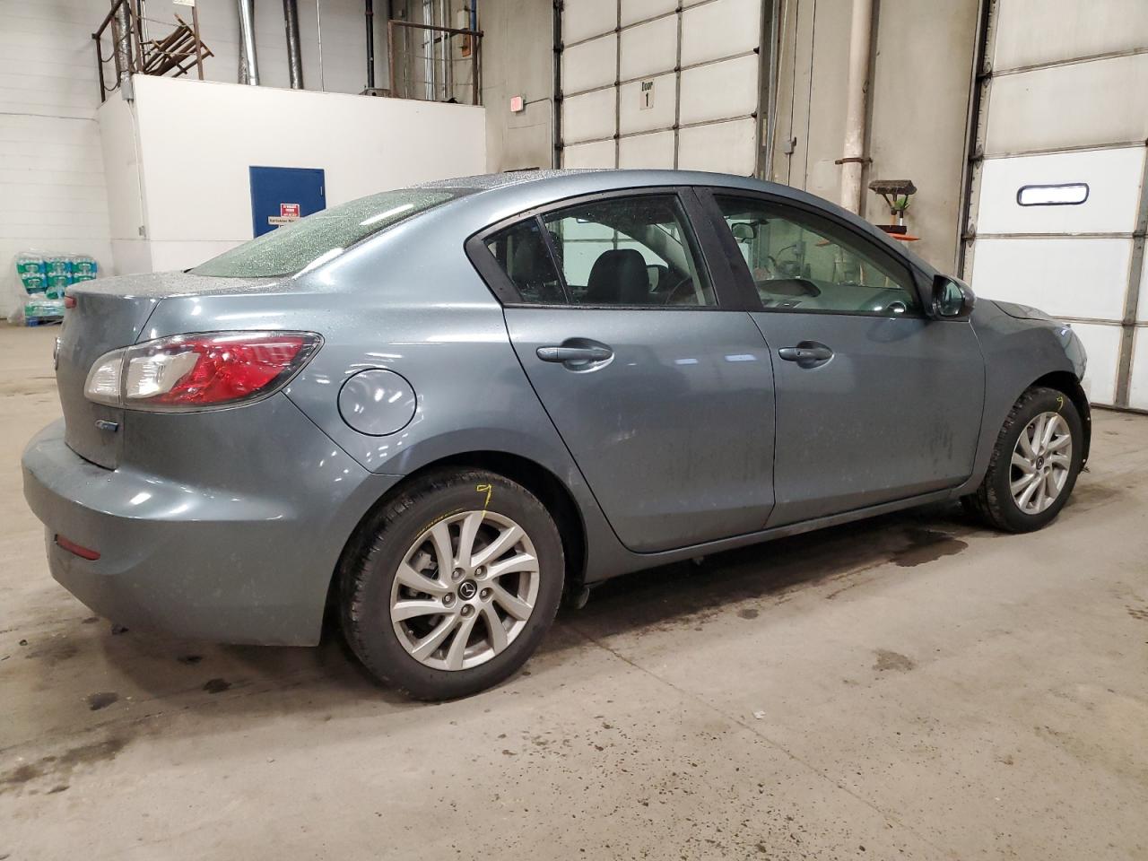 2013 Mazda 3 - Image 3