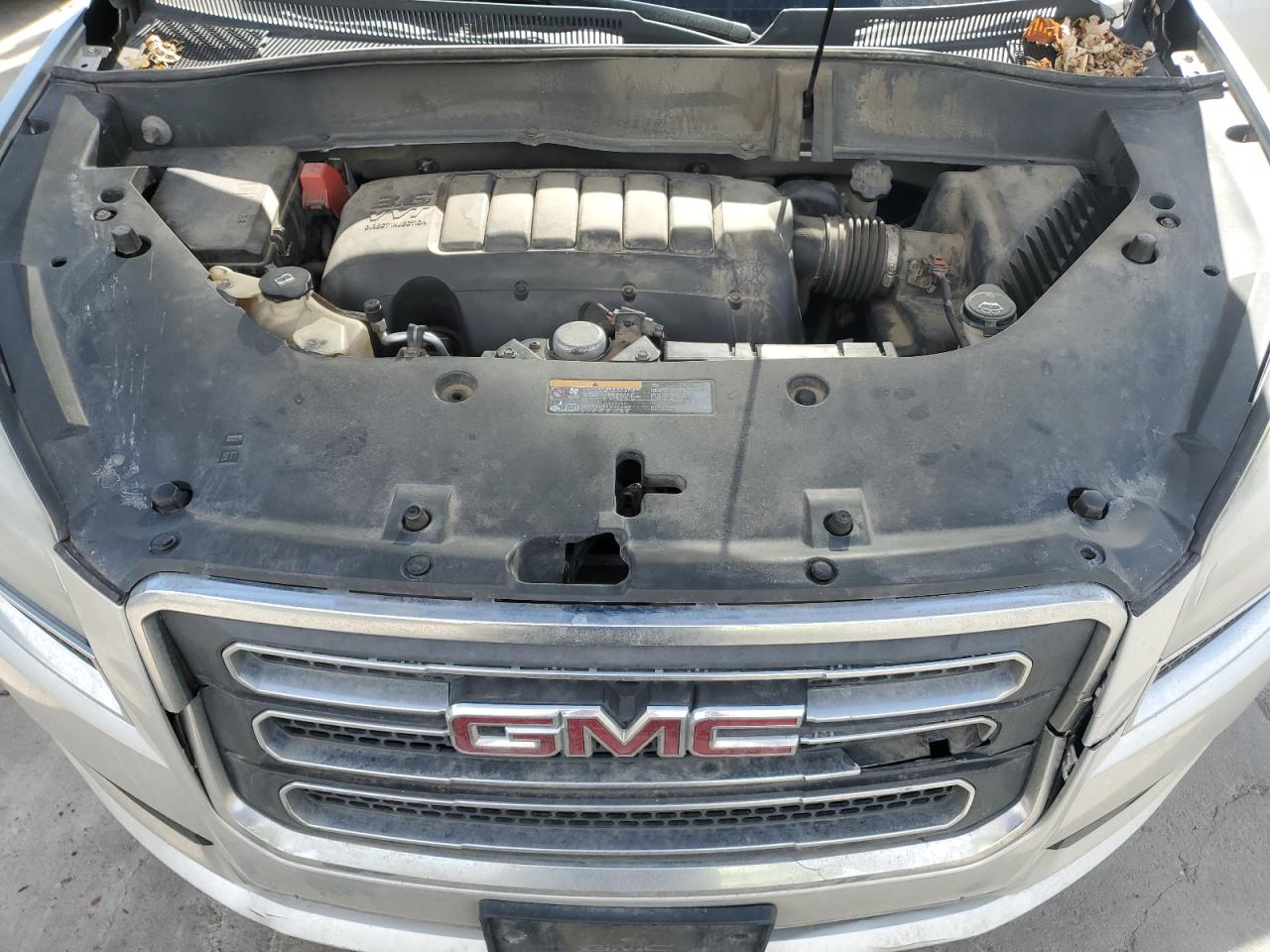 2013 GMC Acadia - Image 12