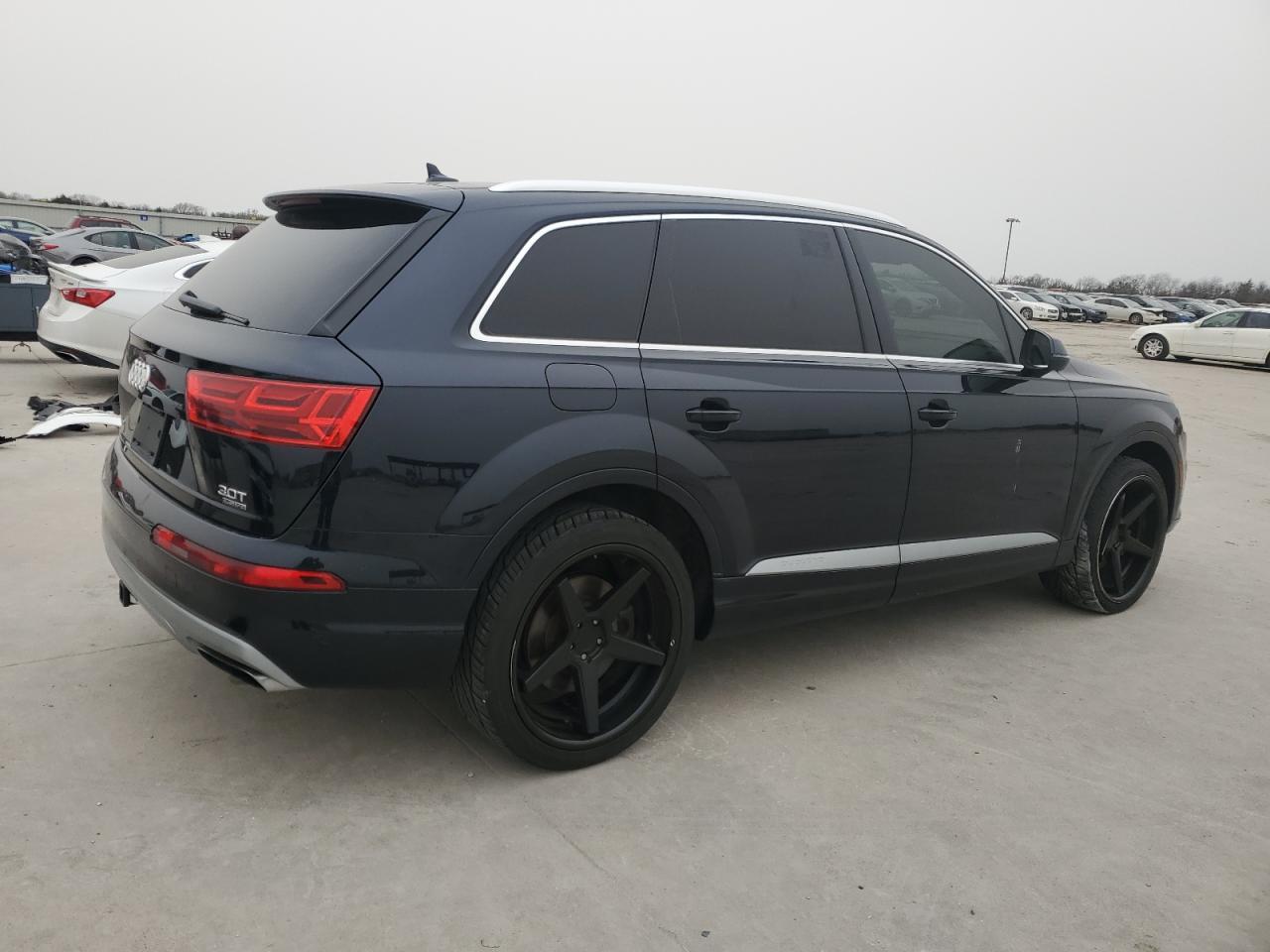 2018 Audi Q7 - Image 3