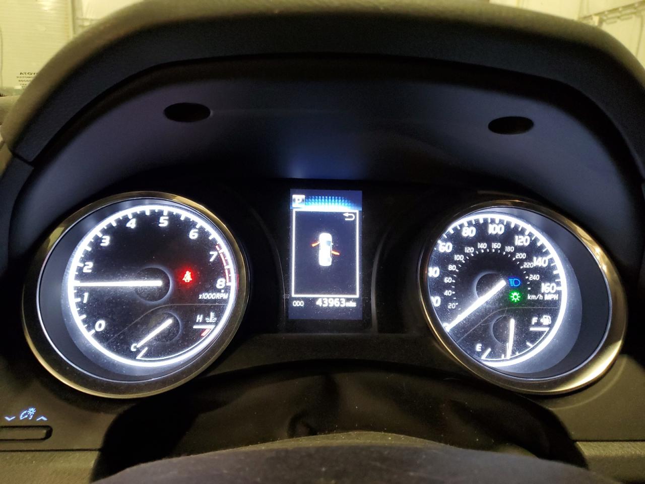 2018 Toyota Camry - Image 9