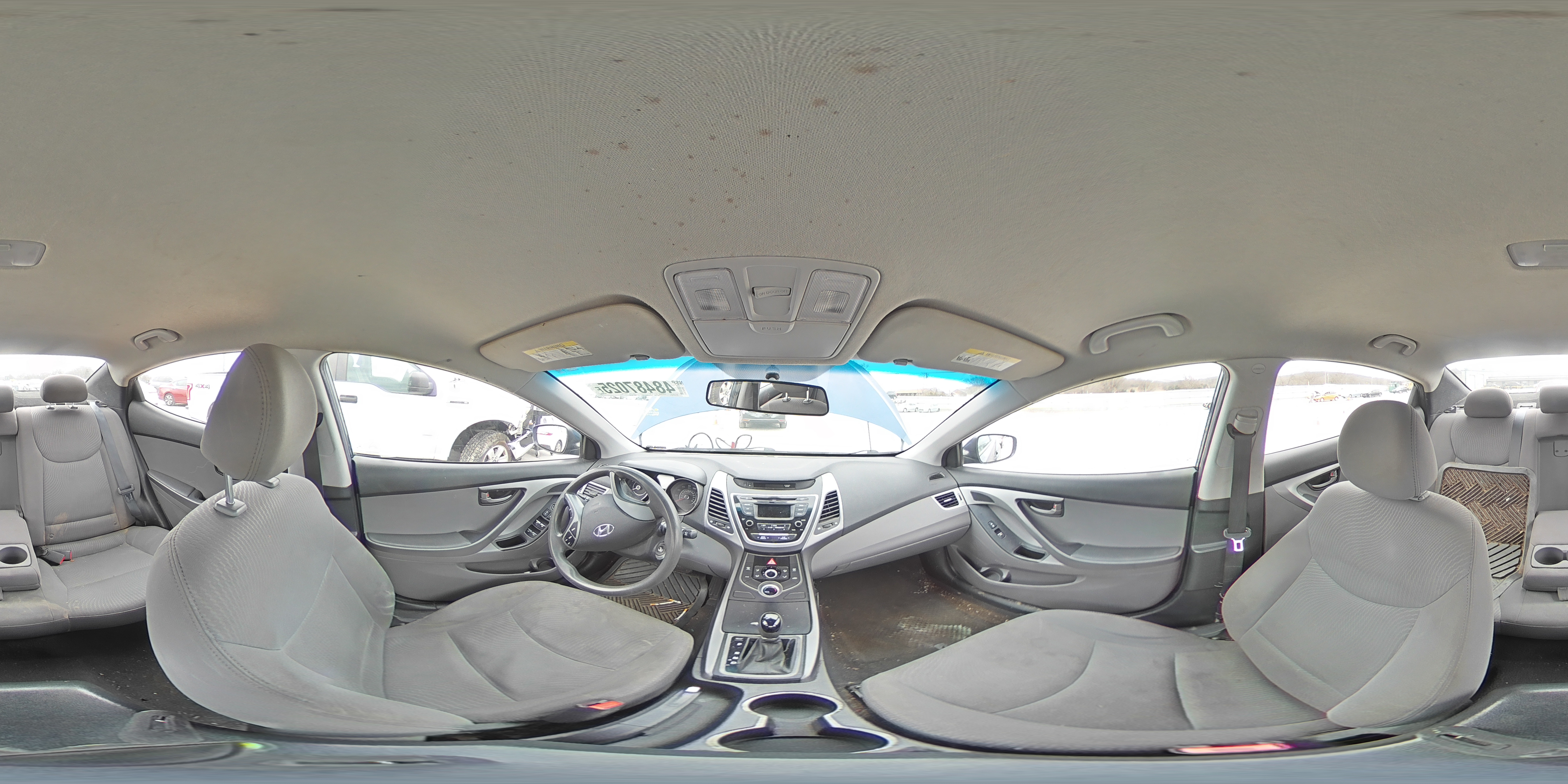 2016 Hyundai Elantra - Image 13