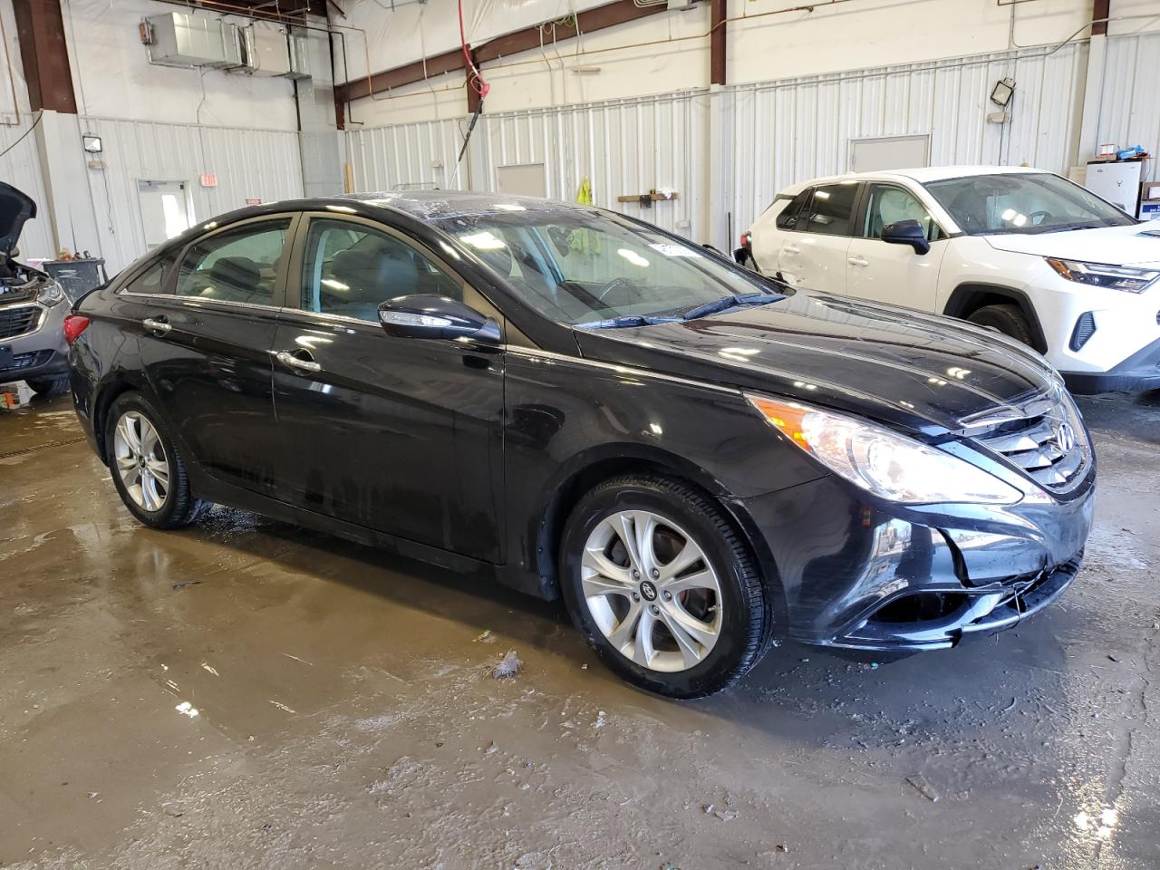 2011 Hyundai Sonata - Image 4