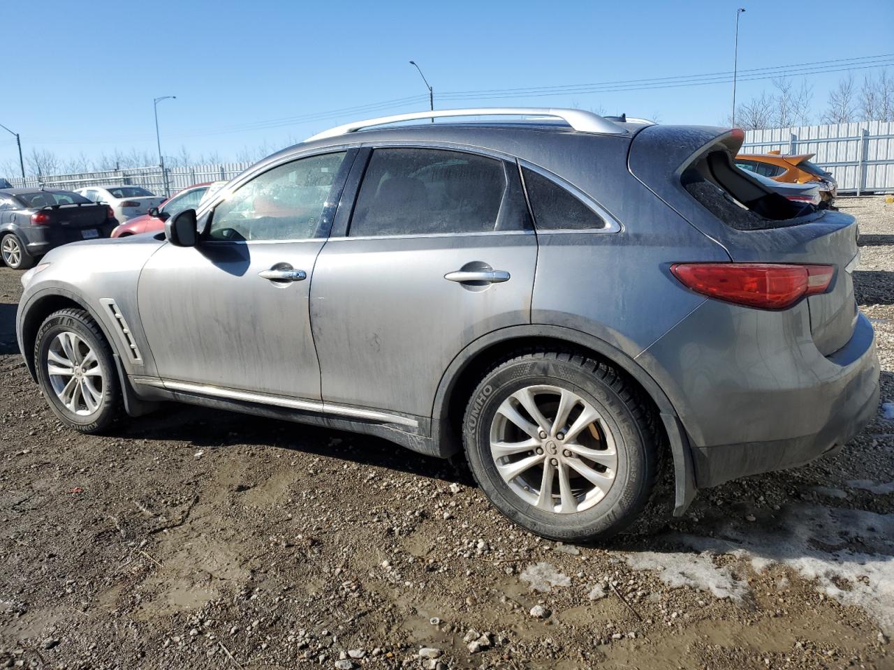 2014 Infiniti QX70 - Image 2