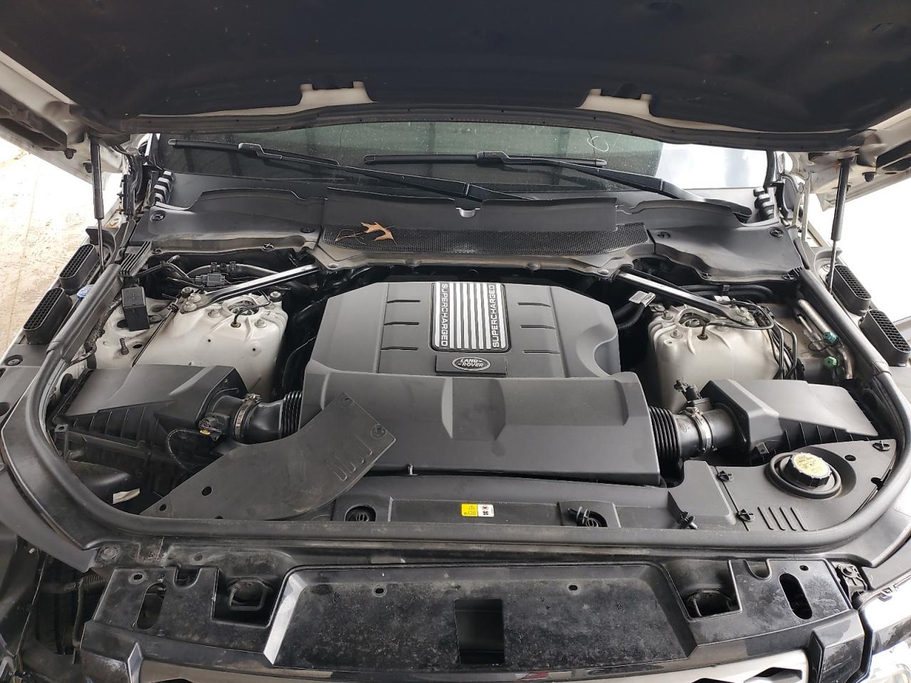 2017 Land Rover Range Rover - Image 11