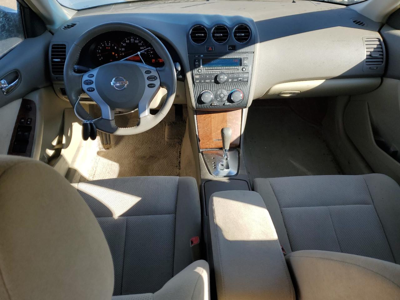 2009 Nissan Altima - Image 8