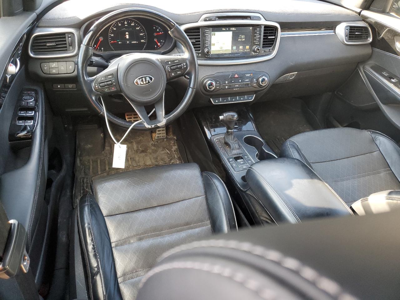 2016 Kia Sorento - Image 8