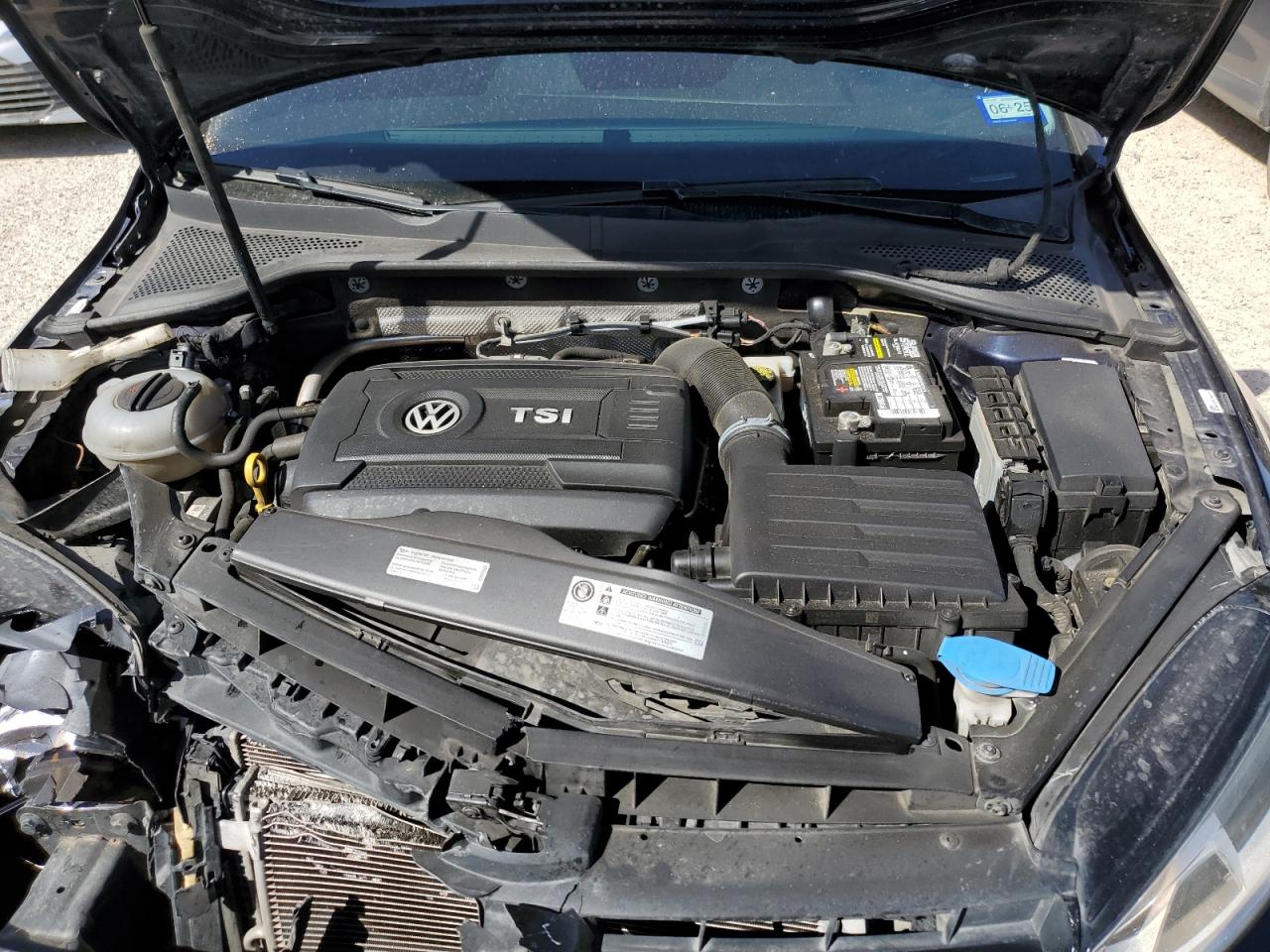 2017 Volkswagen Golf - Image 11