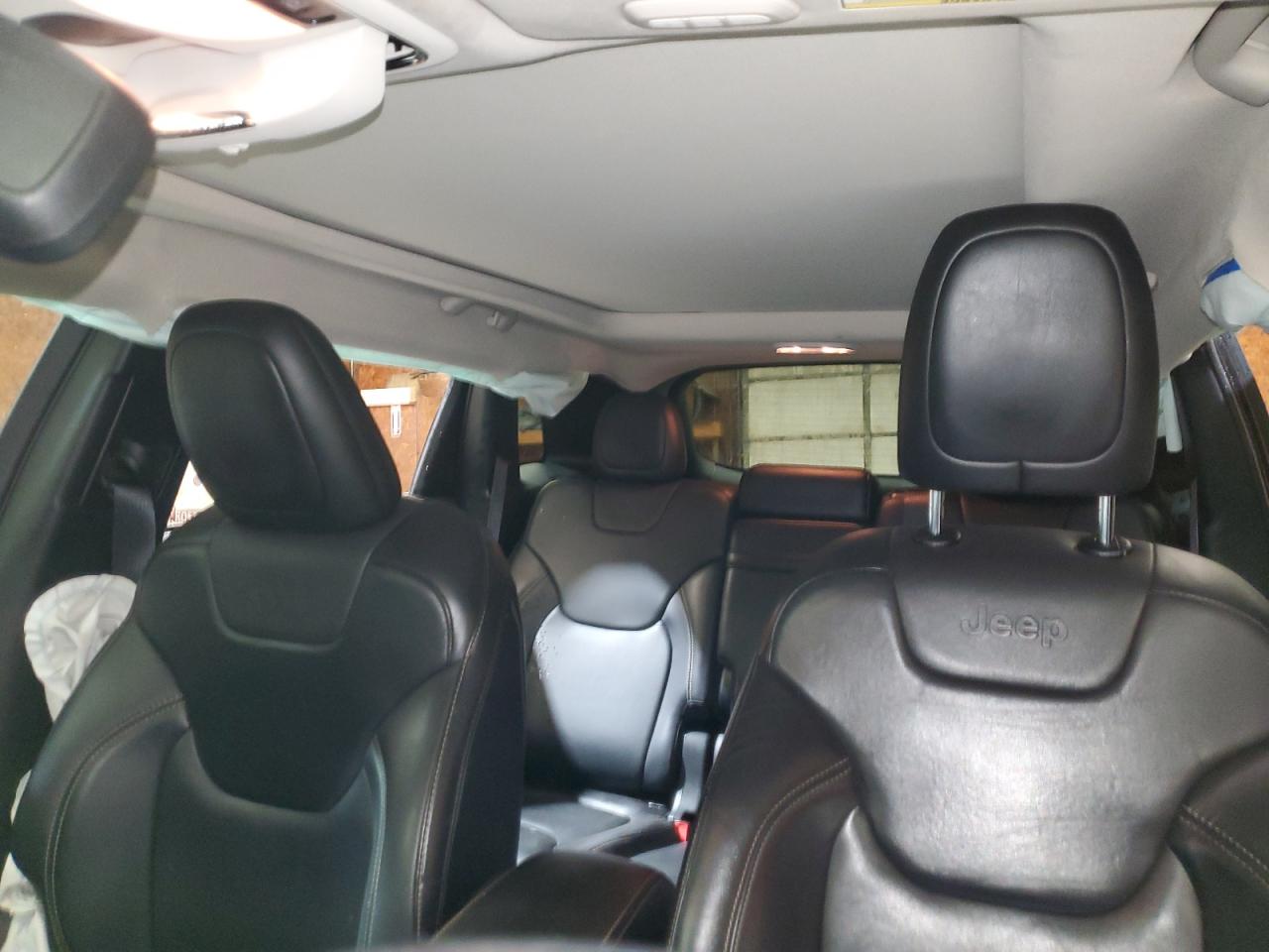 2018 Jeep Grand Cherokee - Image 10