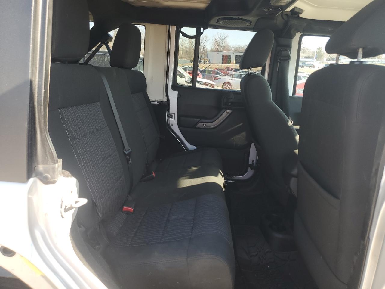 2012 Jeep Wrangler - Image 11