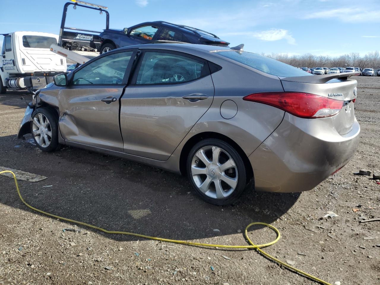 2013 Hyundai Elantra - Image 2