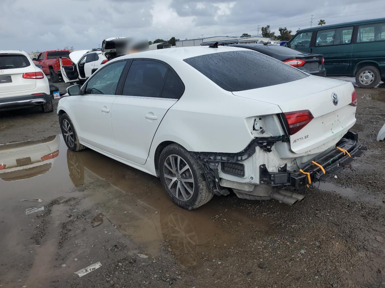 2017 Volkswagen Jetta - Image 2