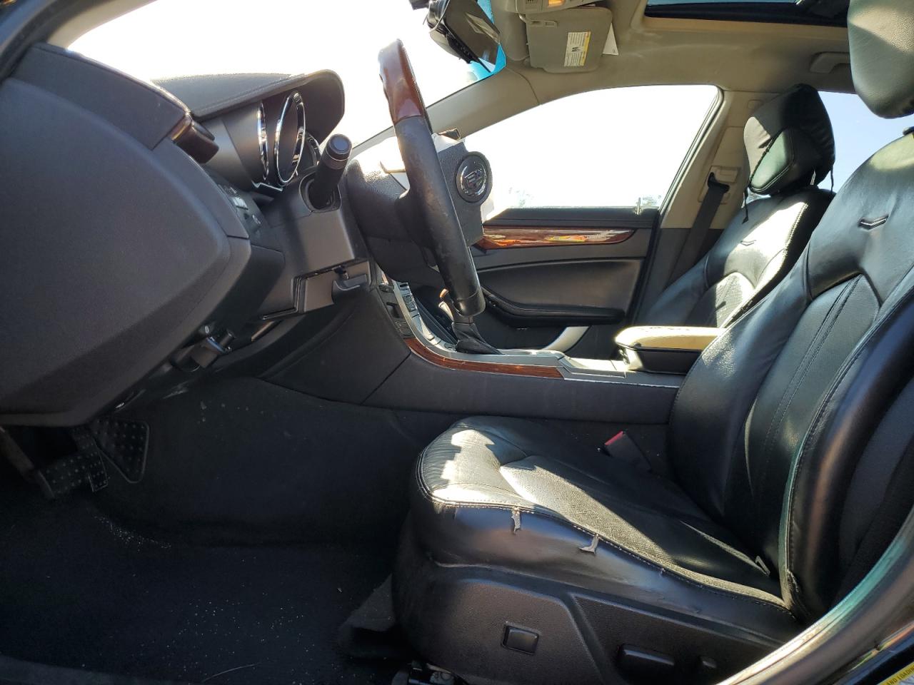 2010 Cadillac CTS - Image 7