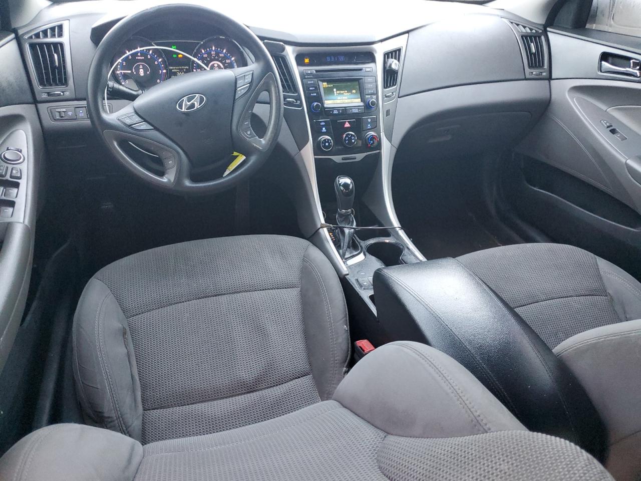2014 Hyundai Sonata - Image 8