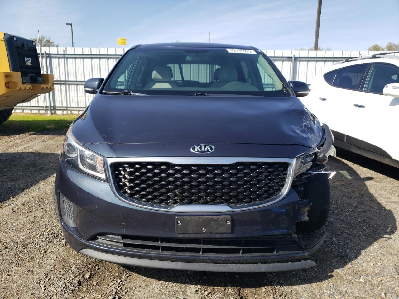 2017 Kia Sedona - Image 5