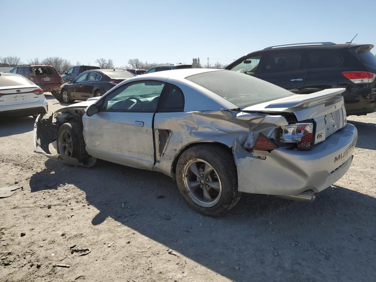 2004 Ford Mustang - Image 2