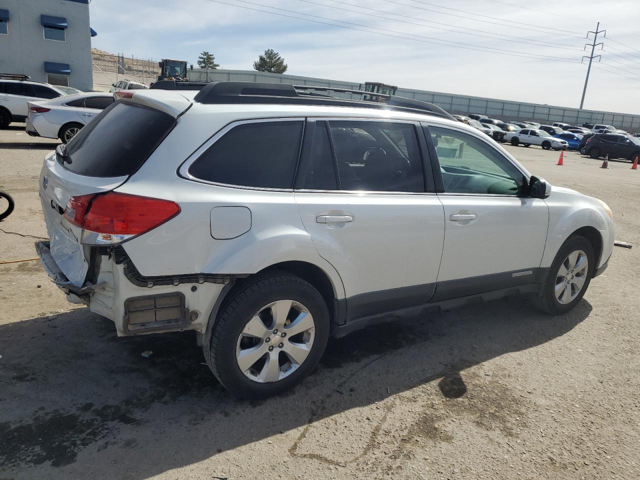 2010 Subaru Outback - Image 3