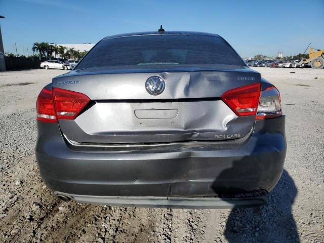  VOLKSWAGEN PASSAT 2014 Серый