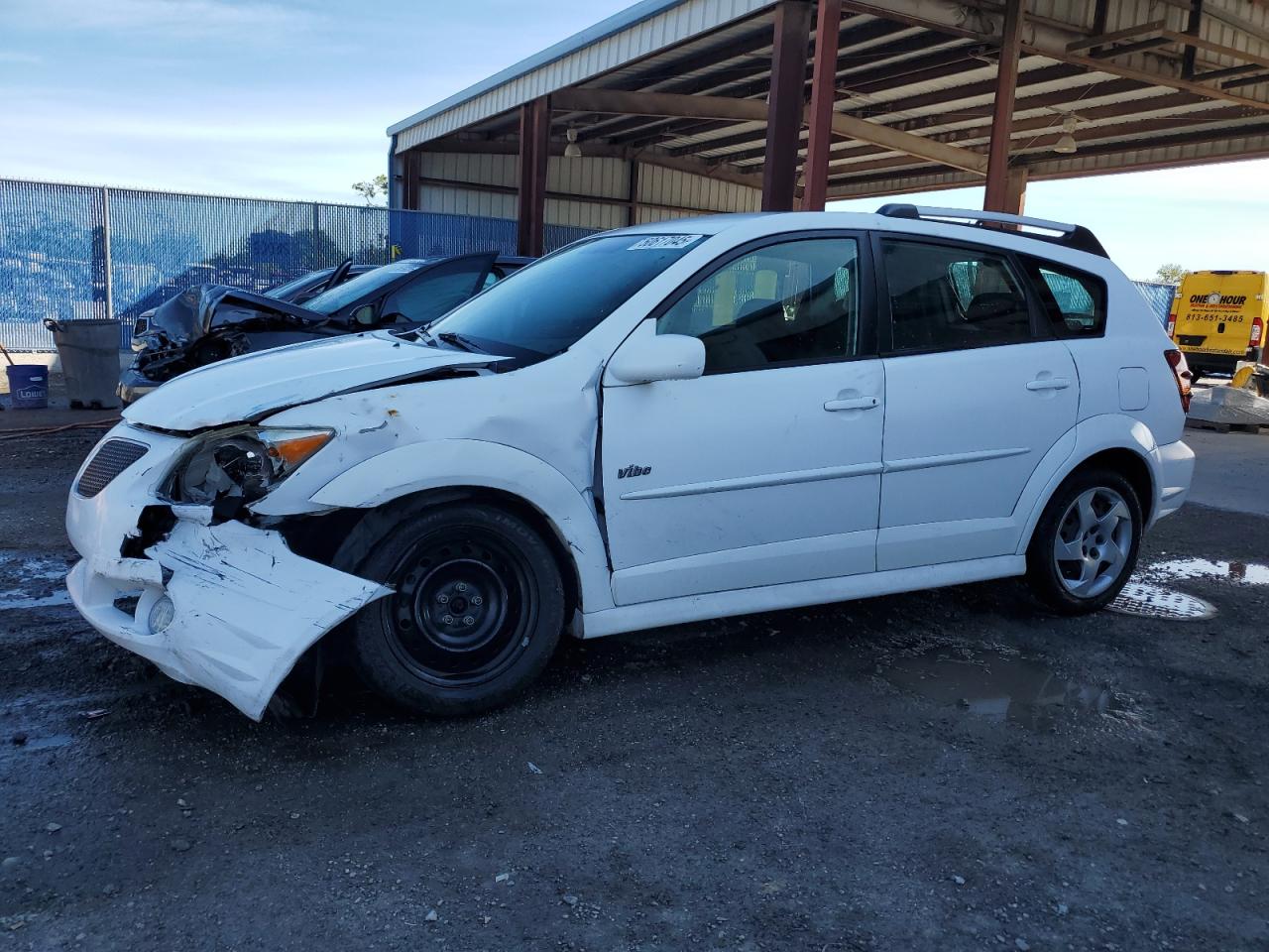 2007 Pontiac Vibe for Sale in Riverview, FL - Front End