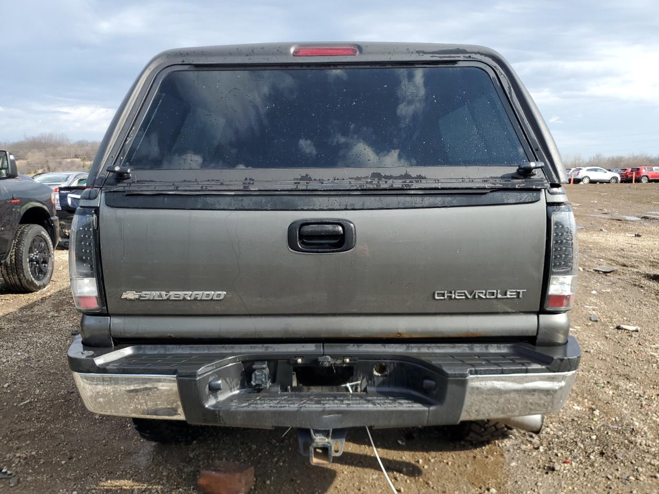 2001 Chevrolet Silverado K2500 Heavy Duty VIN: 1GCHK23181F154466 Lot: 50887405