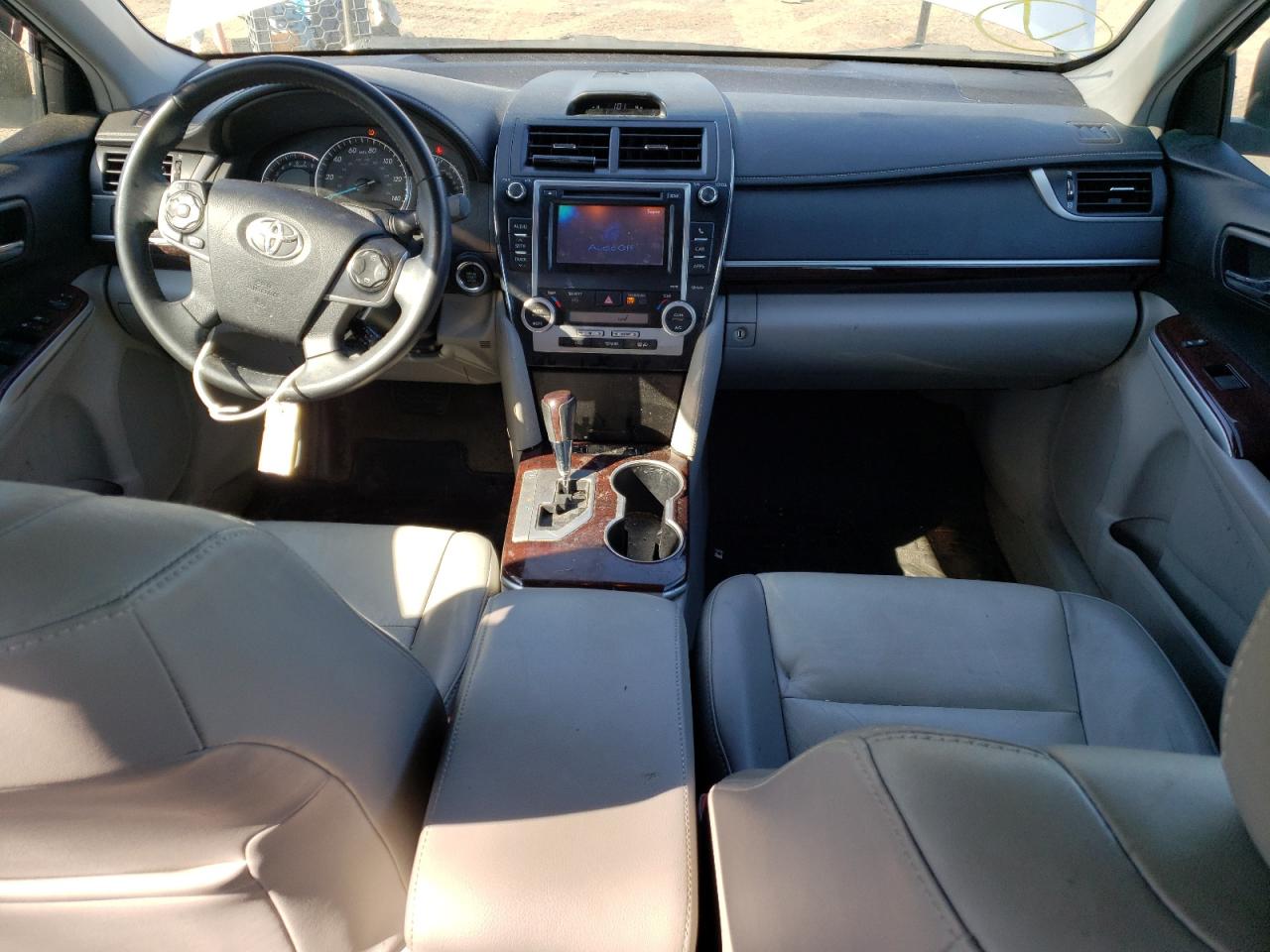 2014 Toyota Camry - Image 8