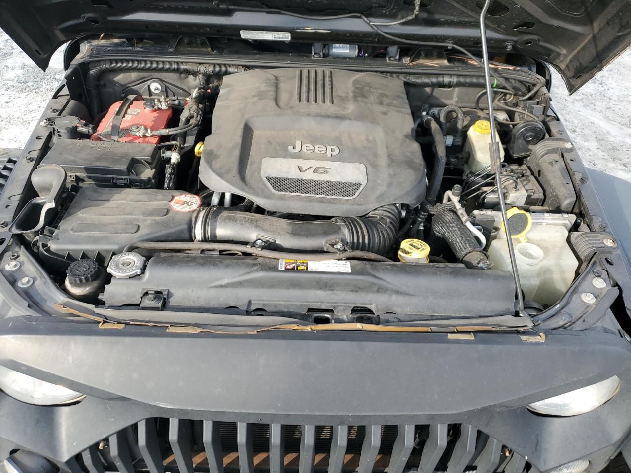 2014 Jeep Wrangler - Image 12