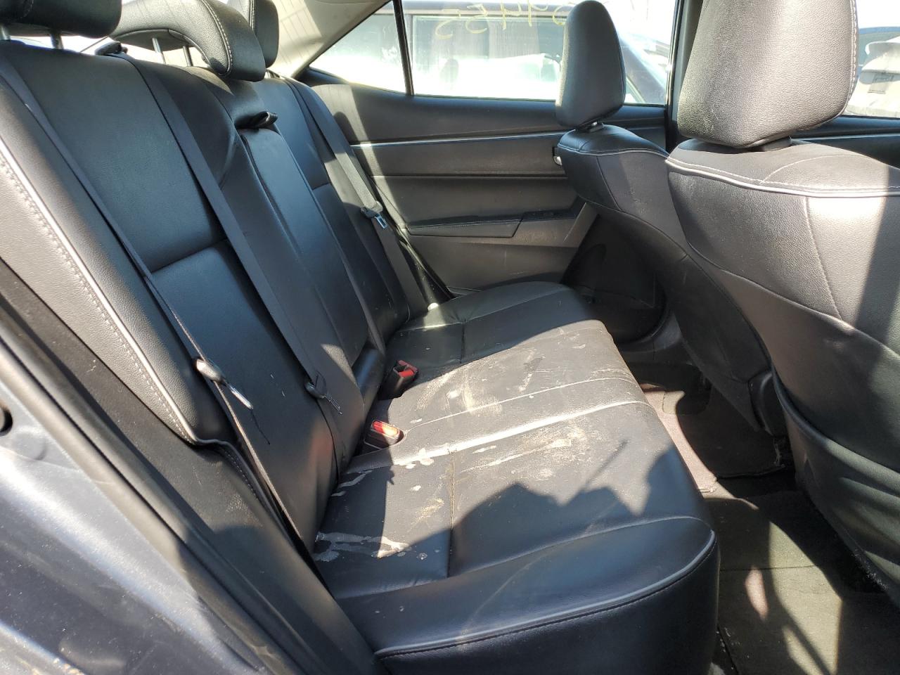 2015 Toyota Corolla - Image 10