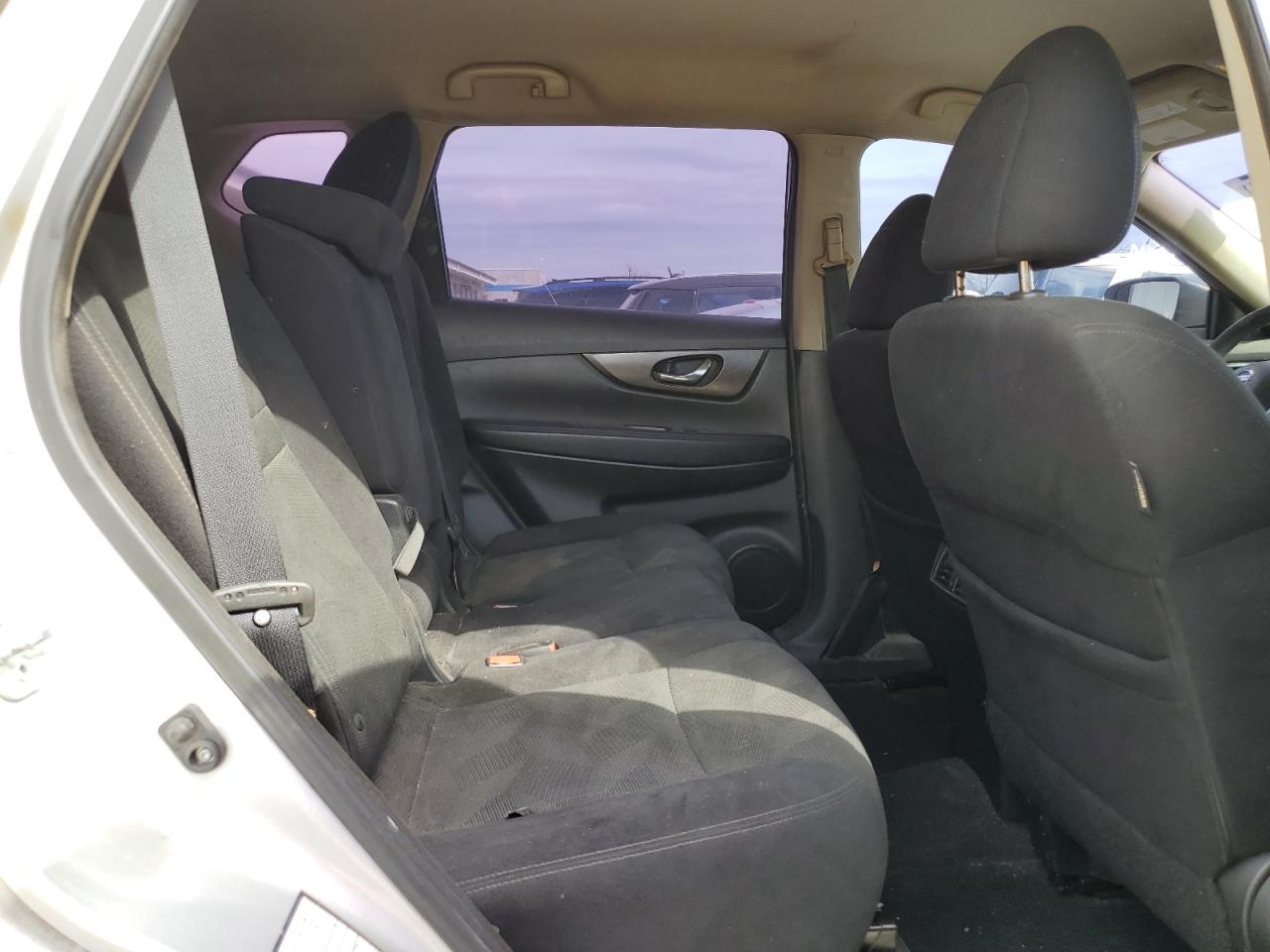 2015 Nissan Rogue - Image 11