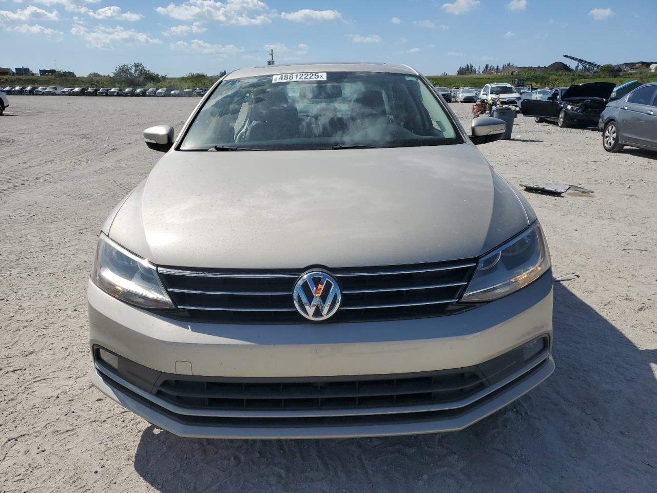 2015 Volkswagen Jetta - Image 5