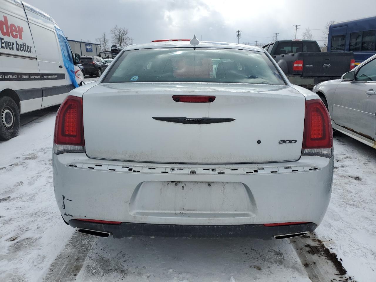 2020 Chrysler 300 - Image 6