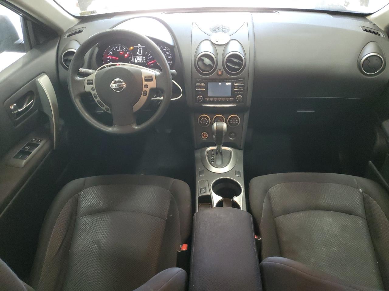 2015 Nissan Rogue - Image 8