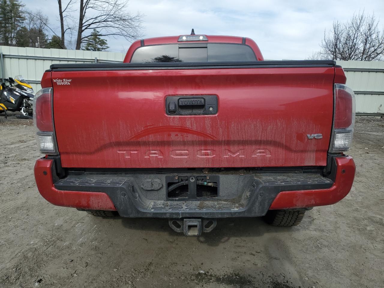 VIN: 3TMCZ5AN7MM371380 2021 TOYOTA TACOMA