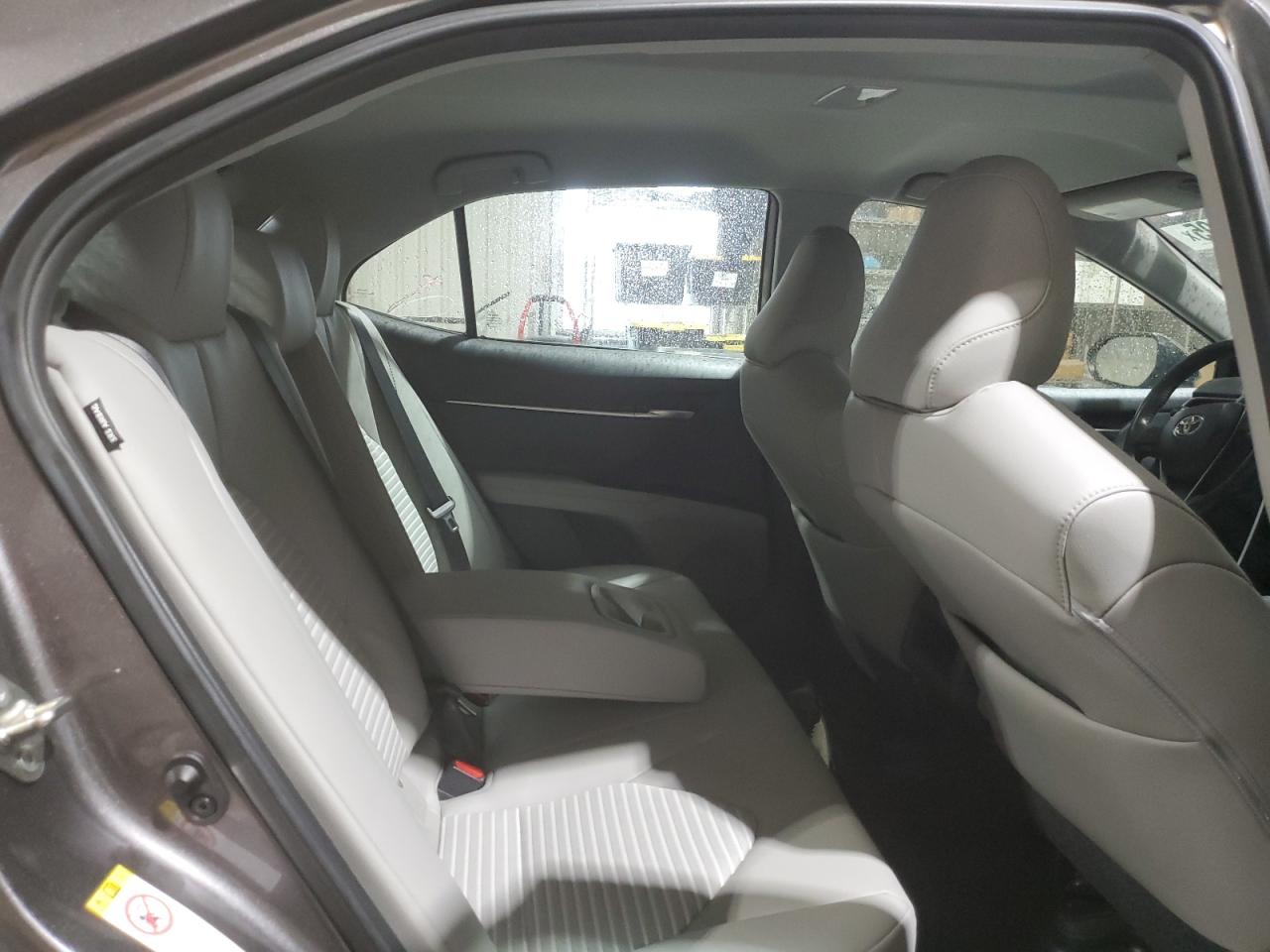 2019 Toyota Camry - Image 10