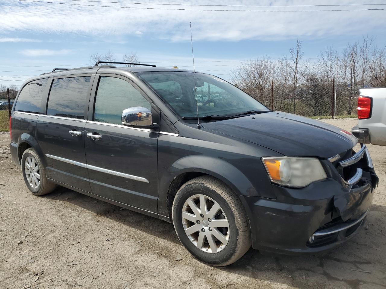 2012 Chrysler Town & Country - Image 4