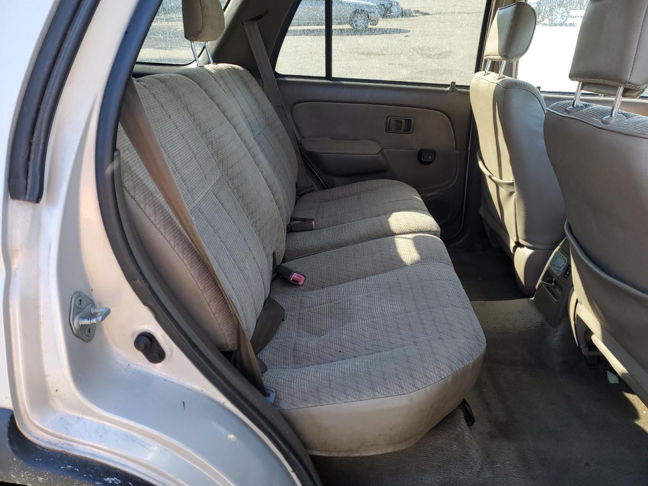 1996 Toyota 4Runner - Image 12