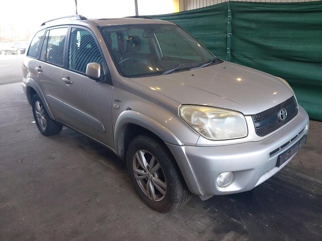 2003 TOYOTA RAV4 XT4 V