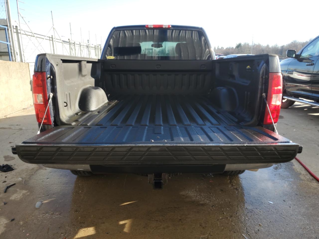 2010 Chevrolet Silverado - Image 6