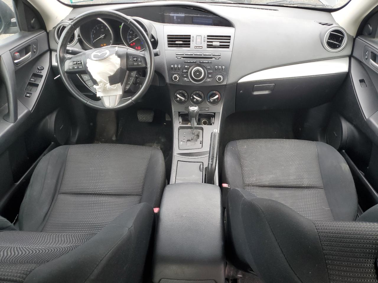2012 Mazda 3 - Image 8