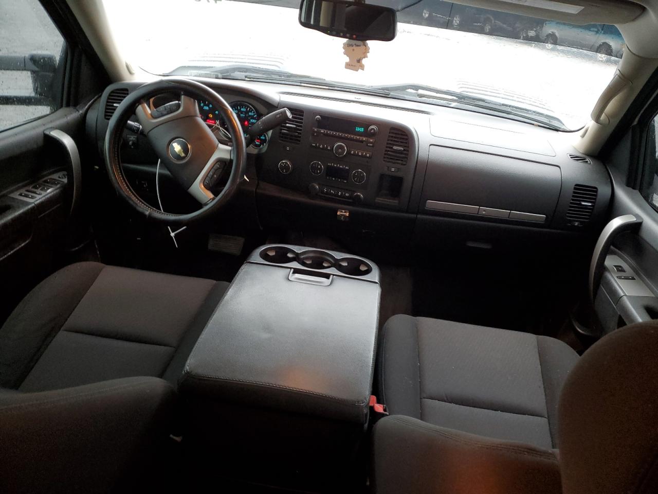 2013 Chevrolet Silverado - Image 8