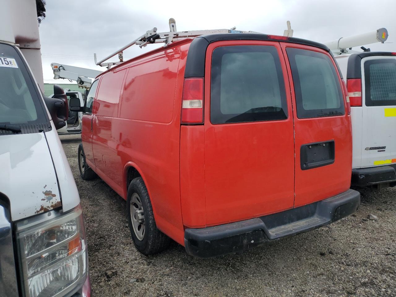 2013 Chevrolet Express - Image 2