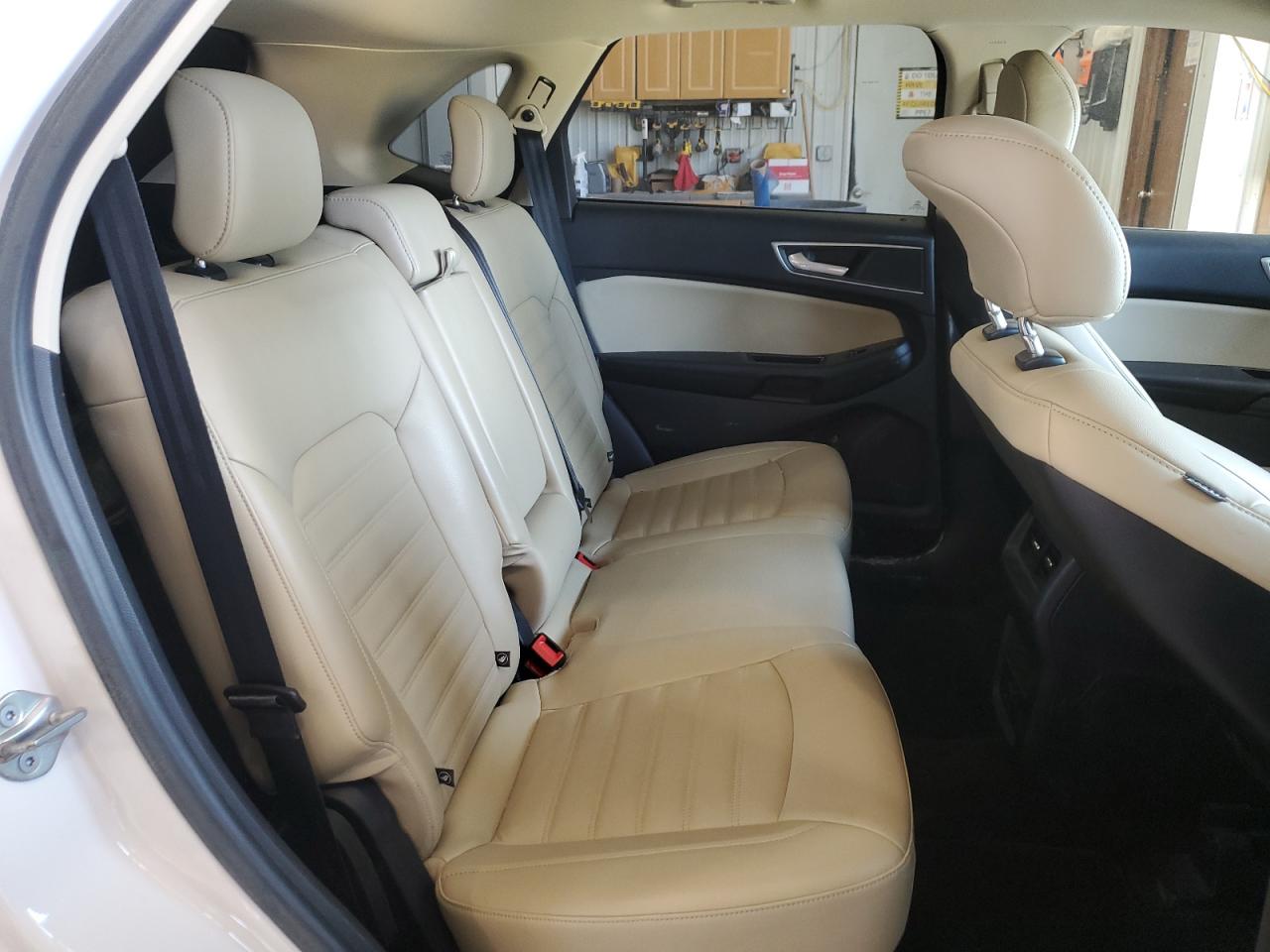 2017 Ford Edge - Image 11