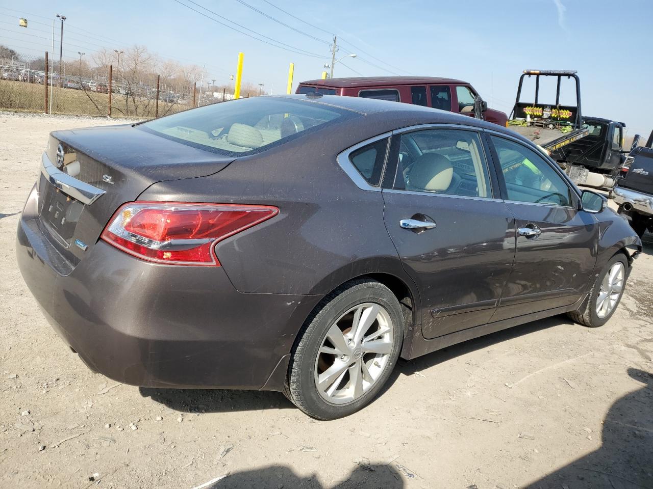 2013 Nissan Altima - Image 3