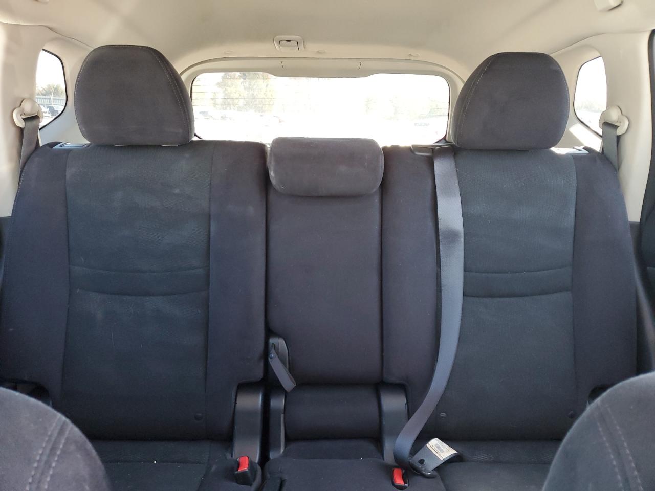 2014 Nissan Rogue - Image 10