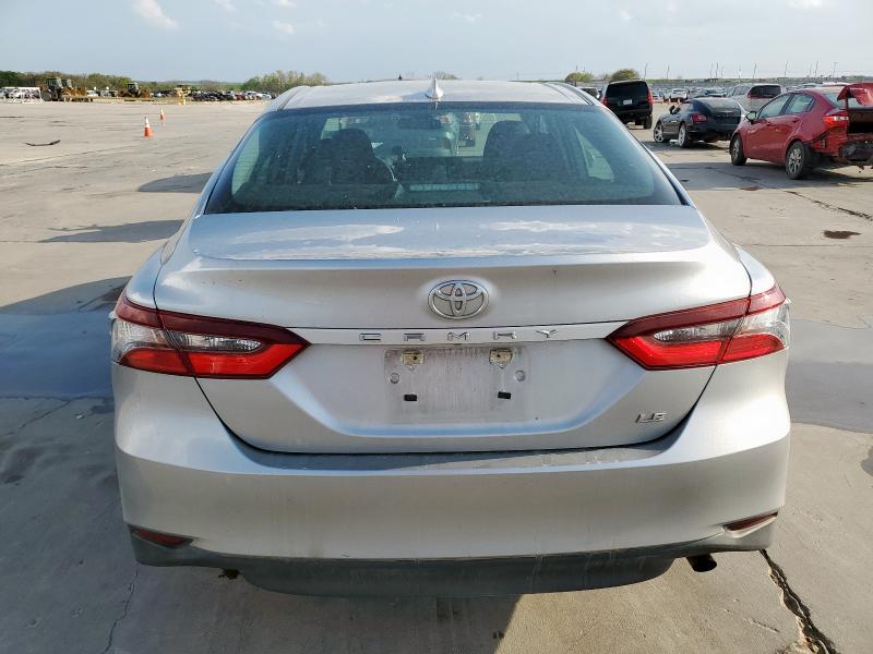  TOYOTA CAMRY 2022 Srebrny
