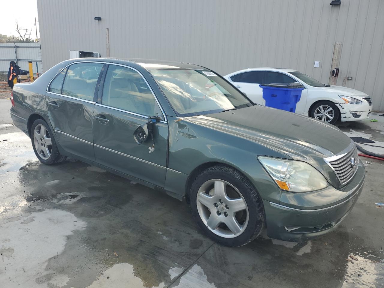 2005 Lexus LS - Image 4